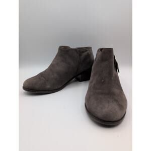 Vionic | Joy Serena Weather Resistant Suede Chelsea Boots with Zipper | 8.5